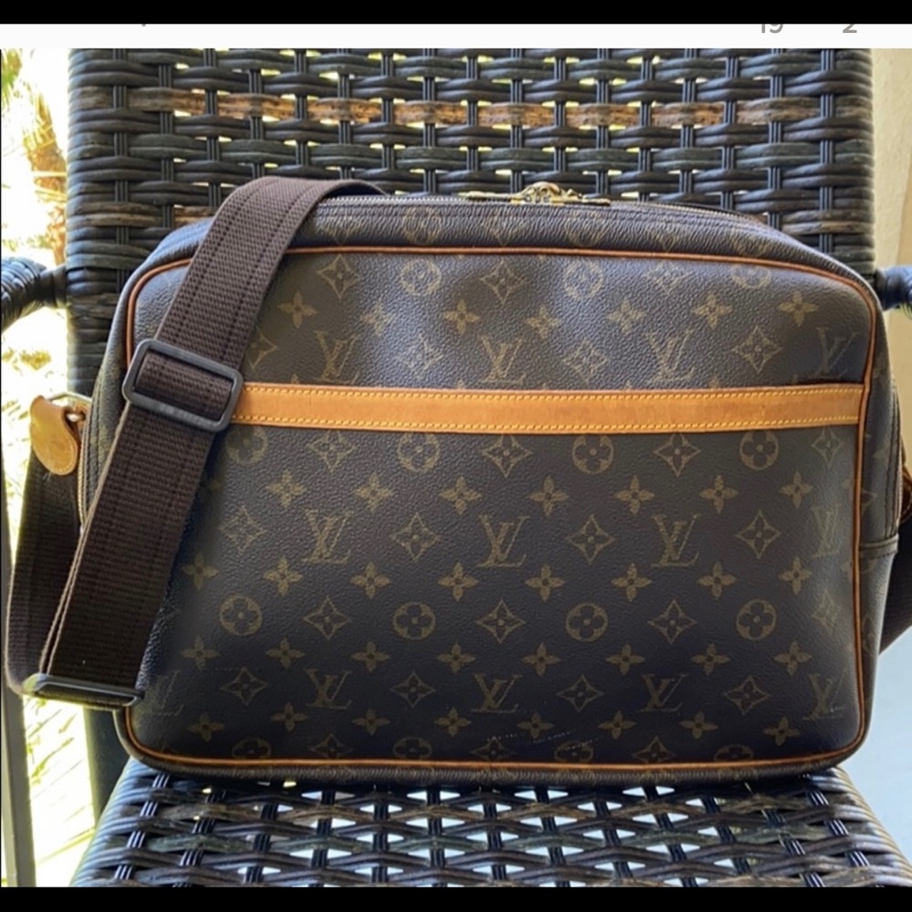 LV Reporter GM Crossbody